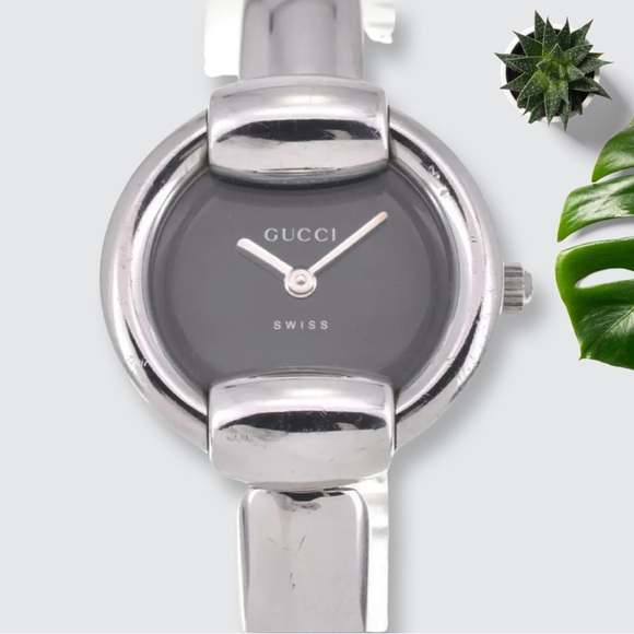 AUTHENTIC GUCCI QUARTZ S-STEEL BANGLE WOMEN'S WATCH 1400L - Picture 1 of 8